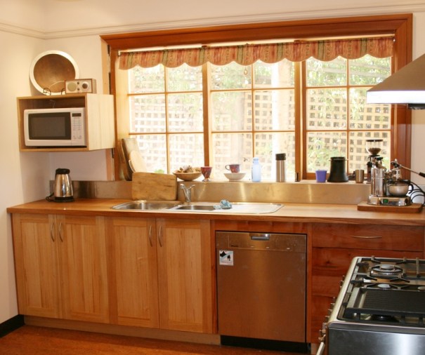 A kitchen by southern Tasmanian cabinetmaker, Bernd Farasin, Bruny Island.